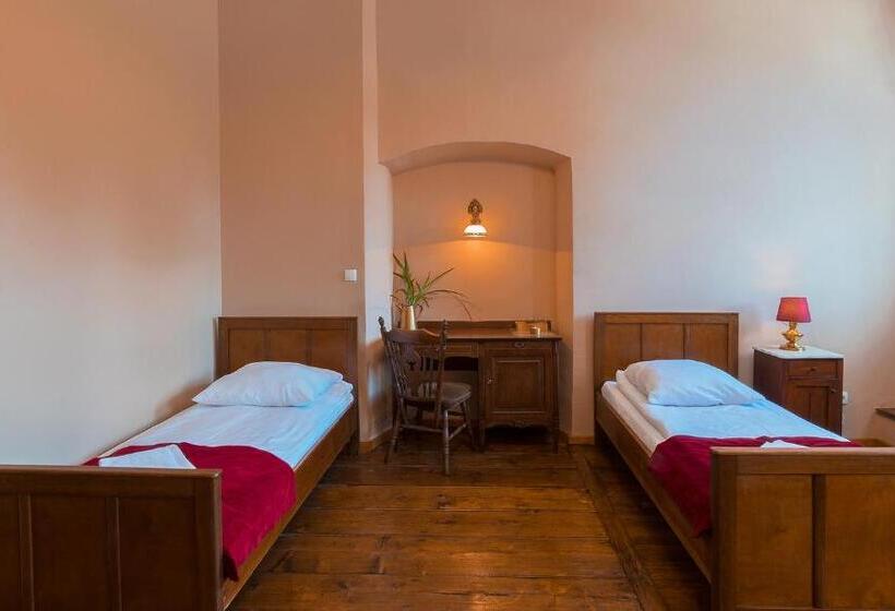 스탠다드 스튜디오, Zamek Dobroszyce