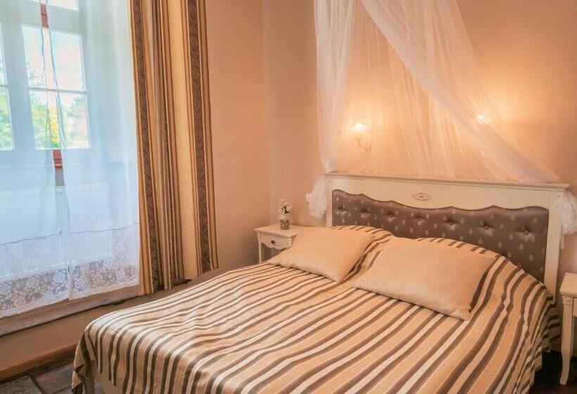 스탠다드 룸, Zamek Dobroszyce