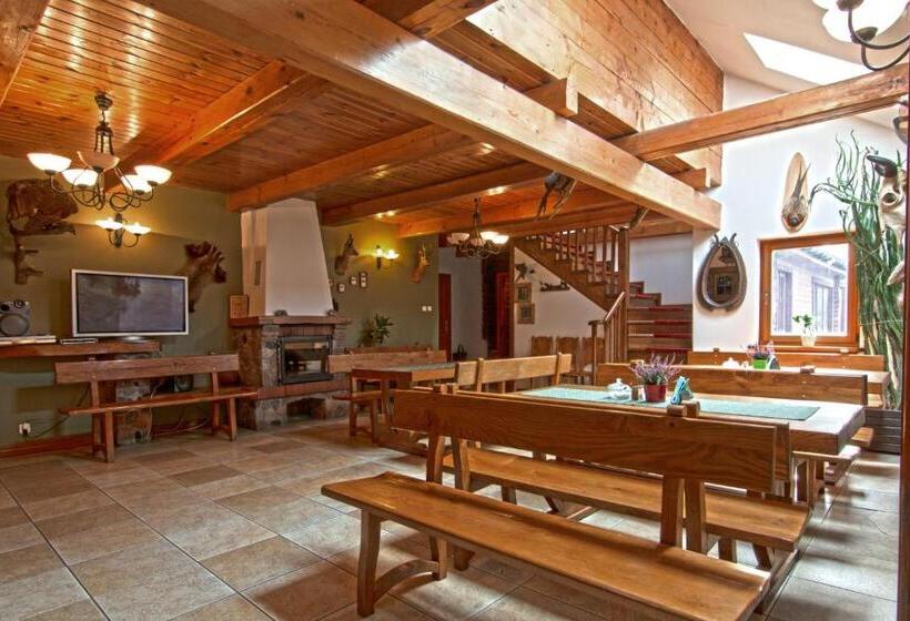 标准间, Dworek Gawra