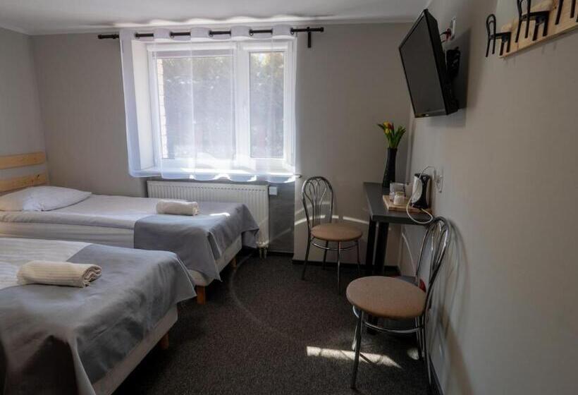 חדר אקונומי, Ada