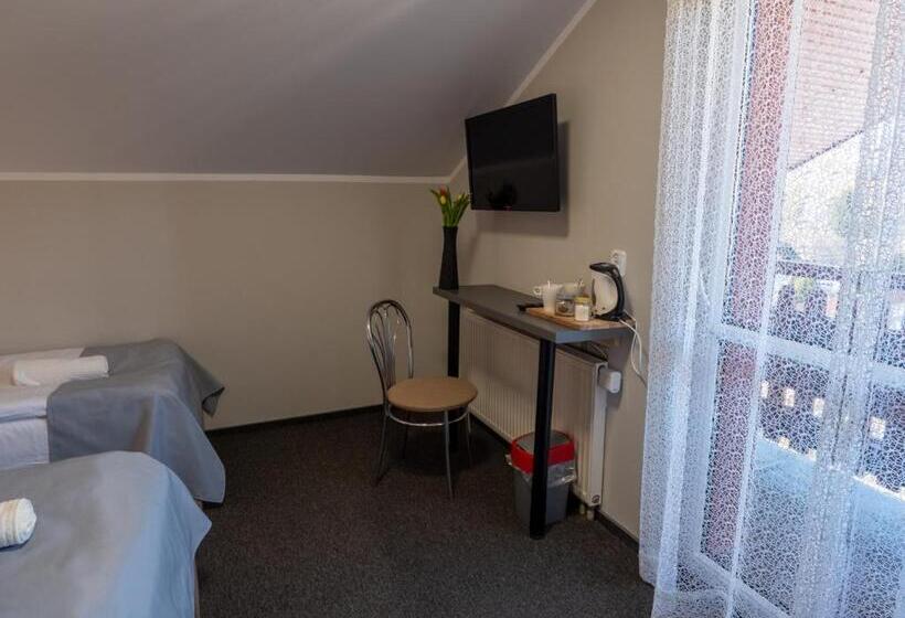 חדר אקונומי, Ada