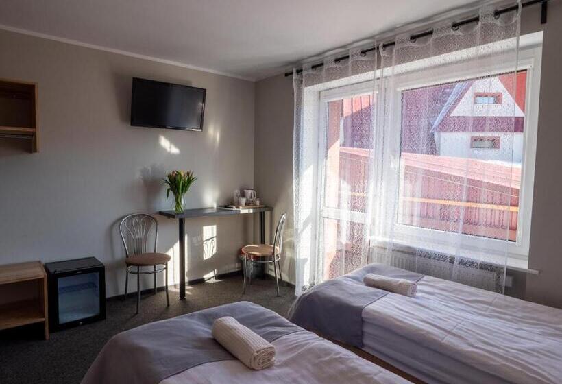 חדר דלוקס עם מרפסת, Ada