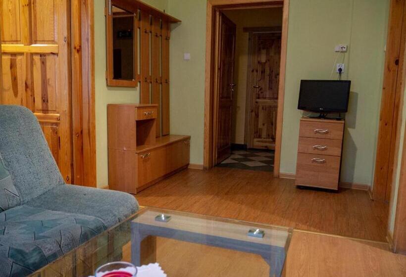 Люкс, Ani Konferencje Imprezy Wypoczynek