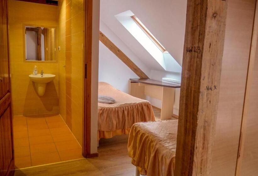 Люкс, Ani Konferencje Imprezy Wypoczynek