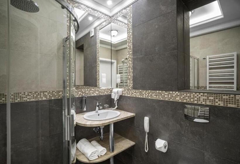 اتاق استاندارد یک نفره, Boutique Odyseja & Spa