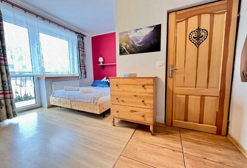 اتاق ساده سه نفره, Ceprówka Family Friendly