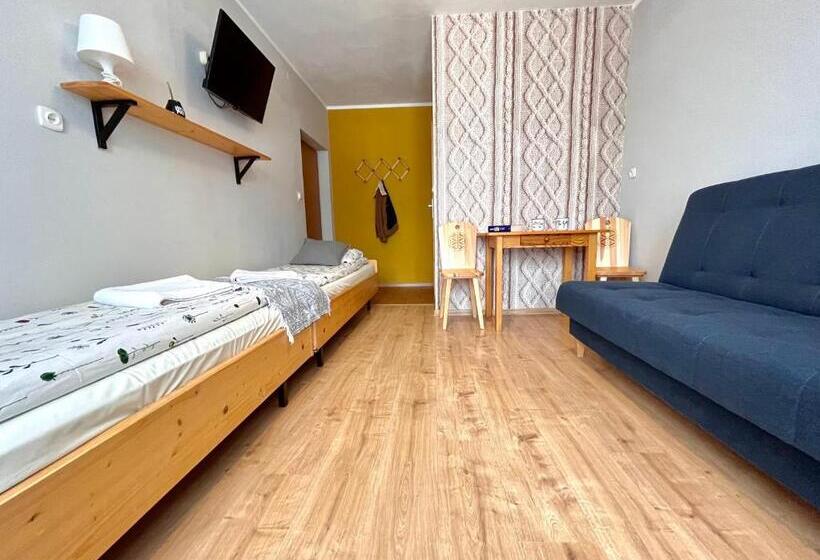 اتاق کلاسیک سه تخته, Ceprówka Family Friendly