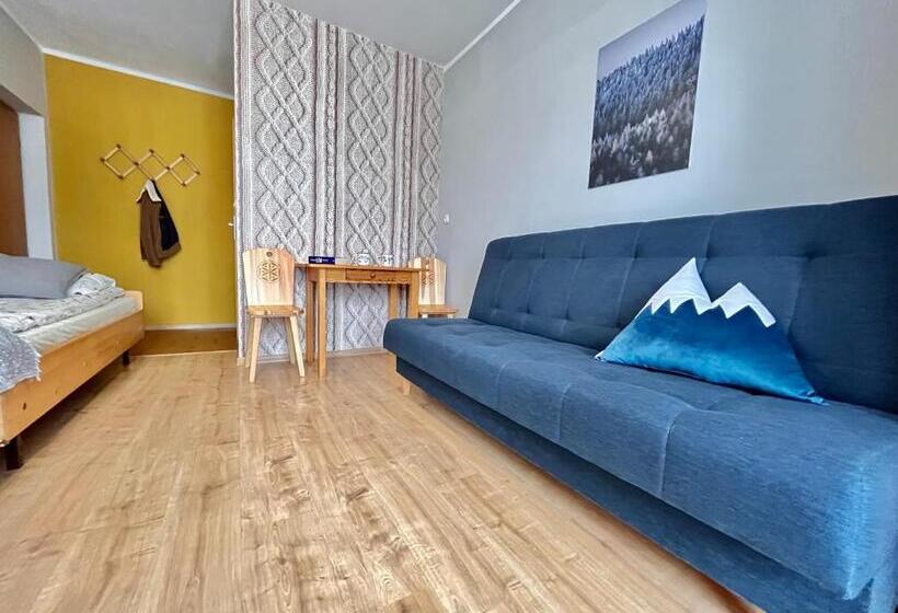 اتاق کلاسیک سه تخته, Ceprówka Family Friendly