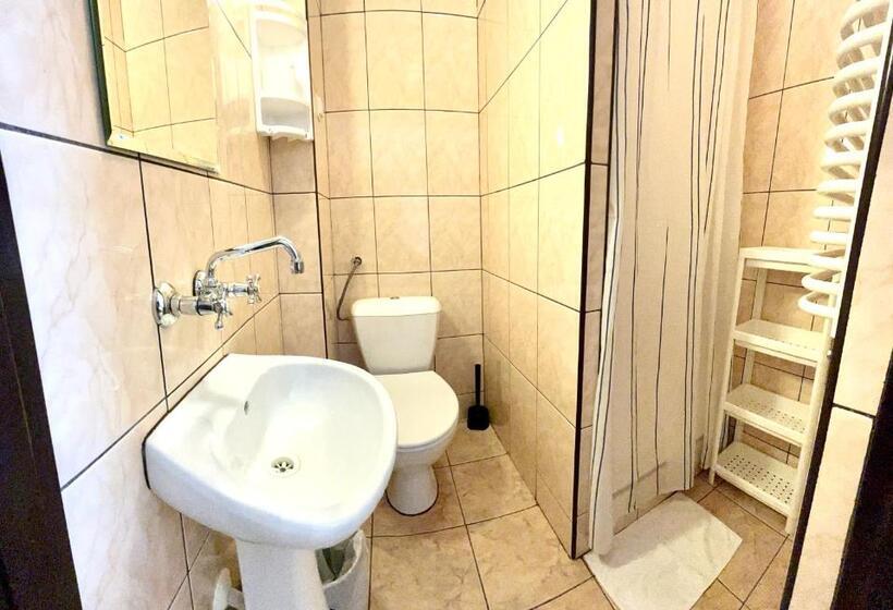 اتاق استاندارد سه تخته با بالکن, Ceprówka Family Friendly