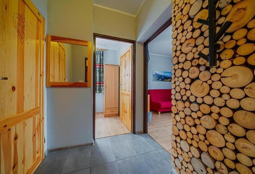 استودیوی استاندارد, Ceprówka Family Friendly