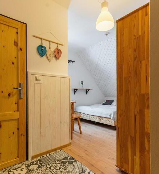 اتاق استاندارد سه نفره, Ceprówka Family Friendly