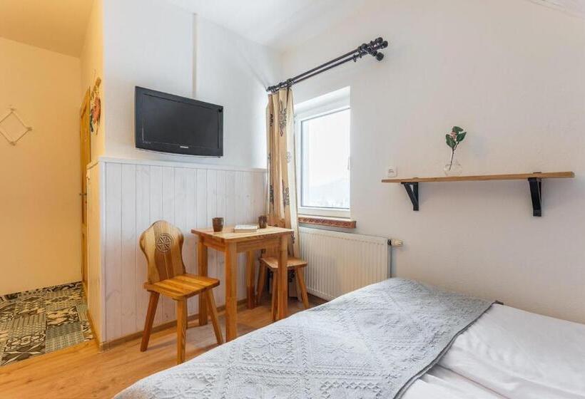 اتاق استاندارد سه نفره, Ceprówka Family Friendly