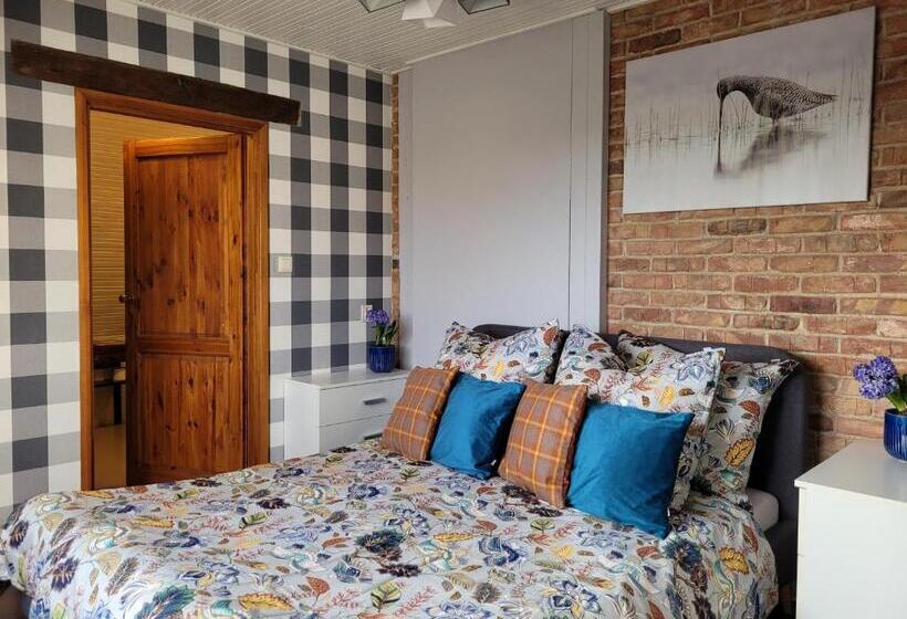 חדר סטנדרט עם מיטת קינג, Dom Gościnny Ptaszarnia Natura Free Parking