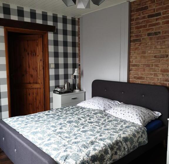 חדר סטנדרט עם מיטת קינג, Dom Gościnny Ptaszarnia Natura Free Parking