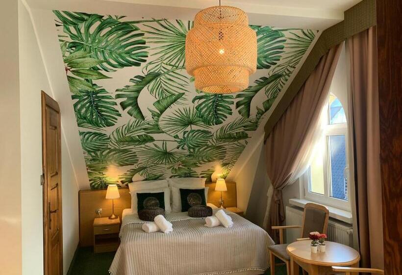 חדר סטנדרט, Dw California