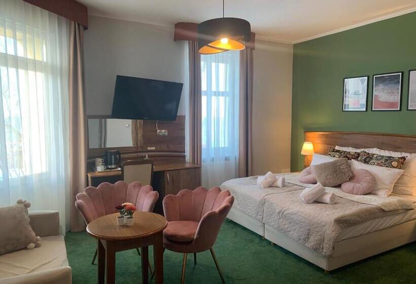 חדר סטנדרט, Dw California