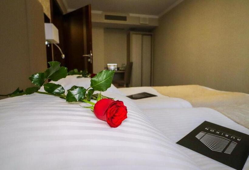 스탠다드 룸, Kompleks Restauracyjno Noclegowy Rubikon