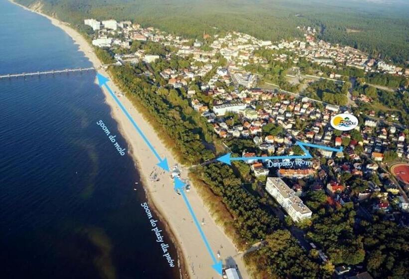 带阳台的三人标准间, Rezydencja 5 Dębów