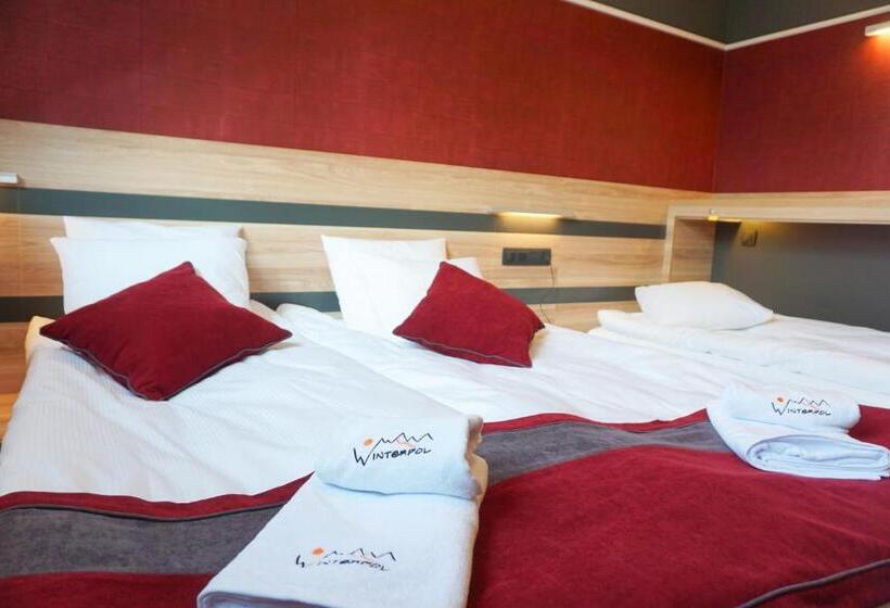 高级三人间, Villa Winterpol