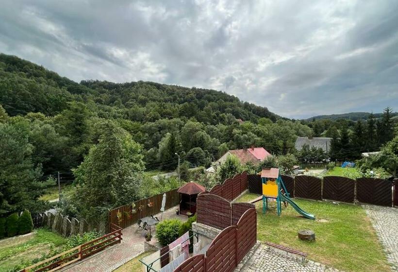 스탠다드 트리플 룸, Willa Justynka