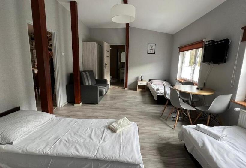 패밀리 룸, Willa Justynka