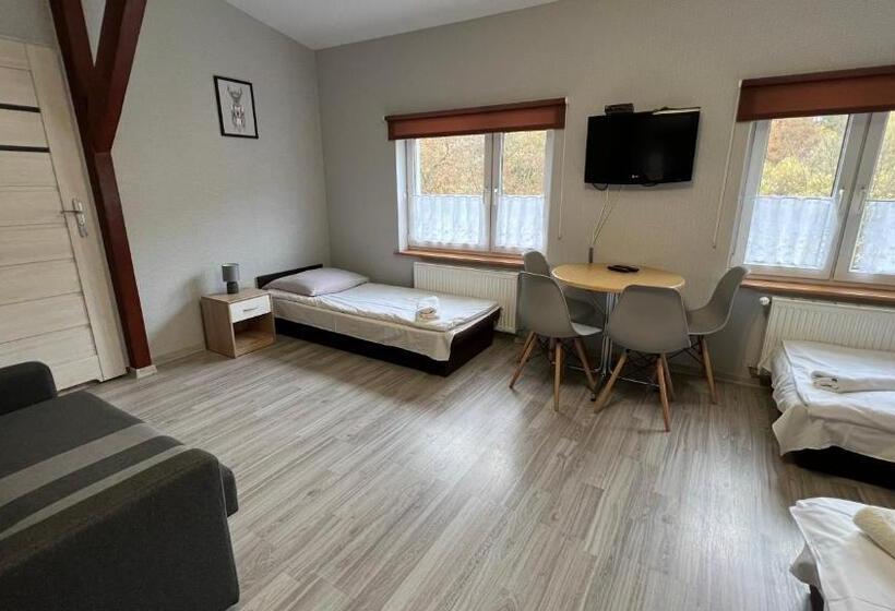 패밀리 룸, Willa Justynka