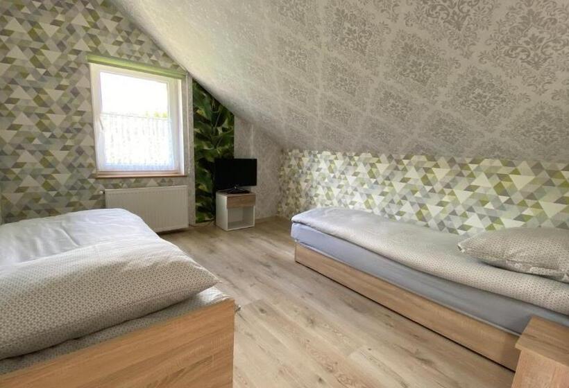 침실 2개 아파트, Willa Justynka