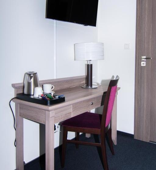 基本间, Willa Medica