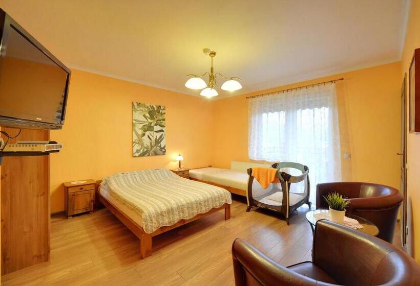 اتاق استاندارد سه تخته با بالکن, Willa Pod Czantorią Spa Ustroń