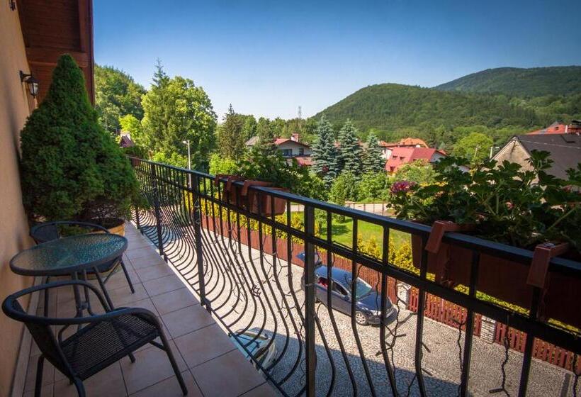 اتاق استاندارد سه تخته با بالکن, Willa Pod Czantorią Spa Ustroń