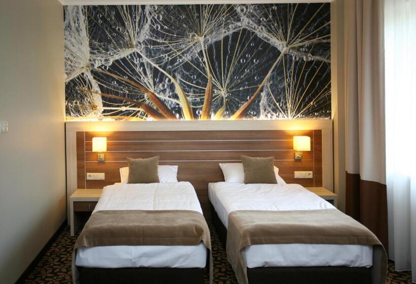 Номер Superior, Delfina