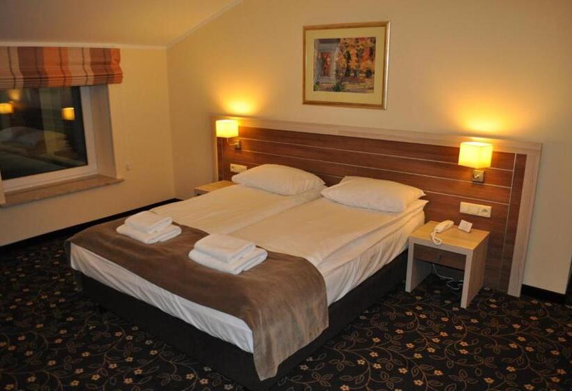 Номер Стандарт Трехместный, Delfina