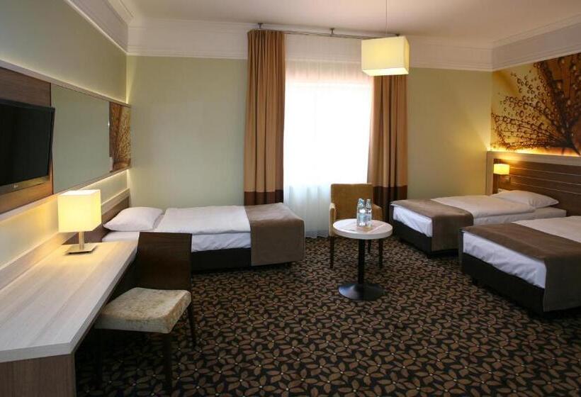 Трехместный Номер Deluxe, Delfina