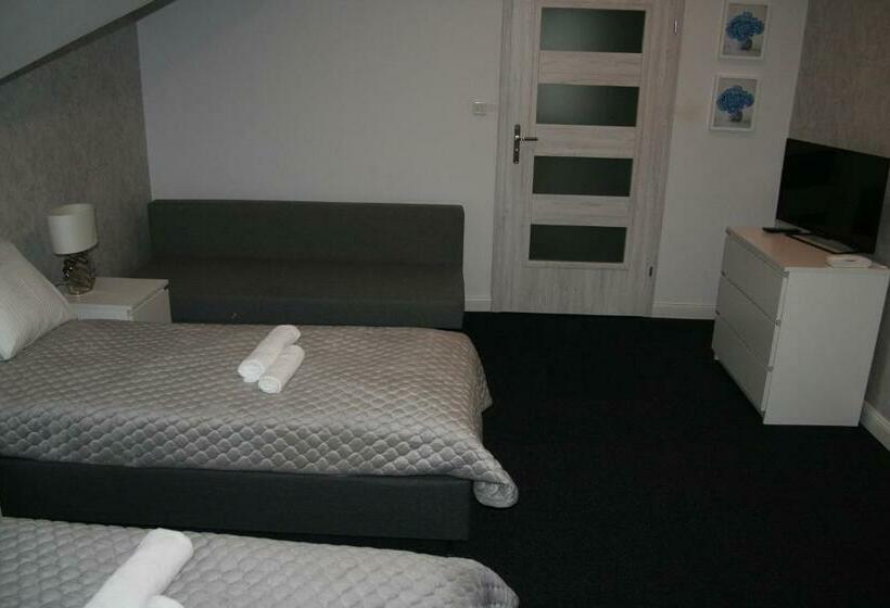 חדר סטנדרט לארבעה, Drukarnia Smaku