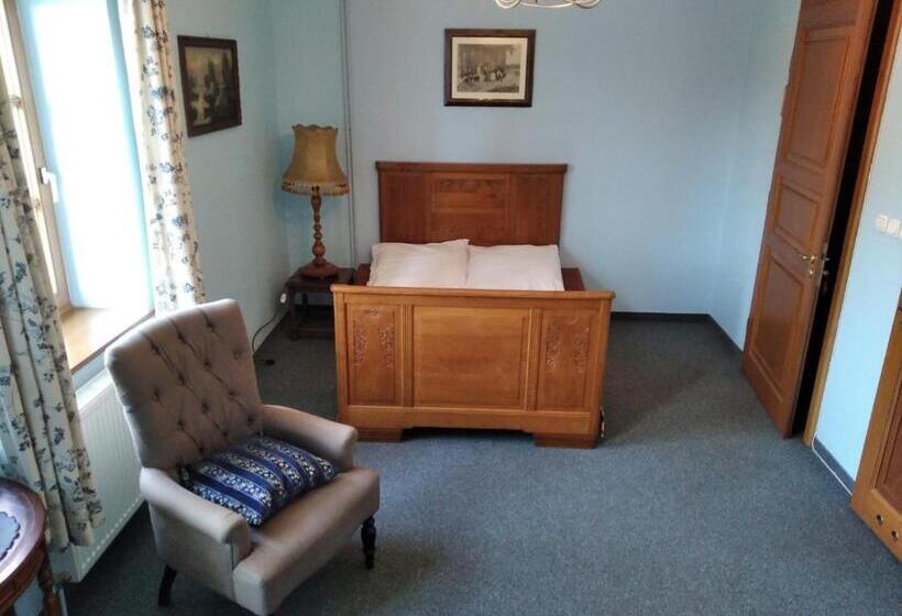 수피리어 룸, Dworek Pod Herbem