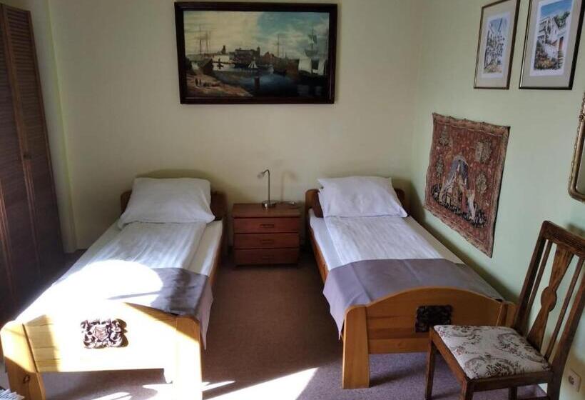 수피리어 룸, Dworek Pod Herbem