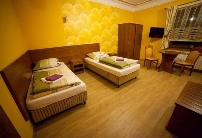 חדר סטנדרט, Heaven