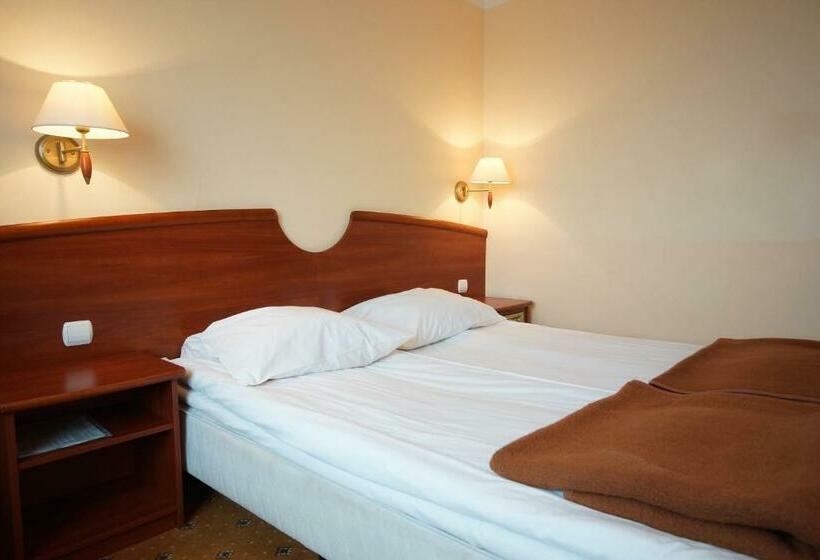 חדר סטנדרט, Kamena