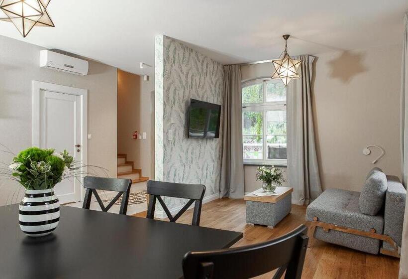 Номер Дюплекс, Leśny Dwór