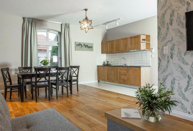 Номер Дюплекс, Leśny Dwór