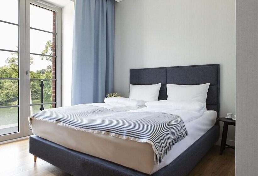 Номер Стандарт Вид на Озеро, Leśny Dwór