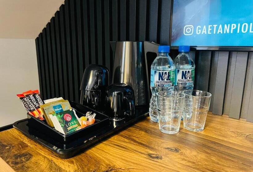 شقة غرفة واحدة, Millennium