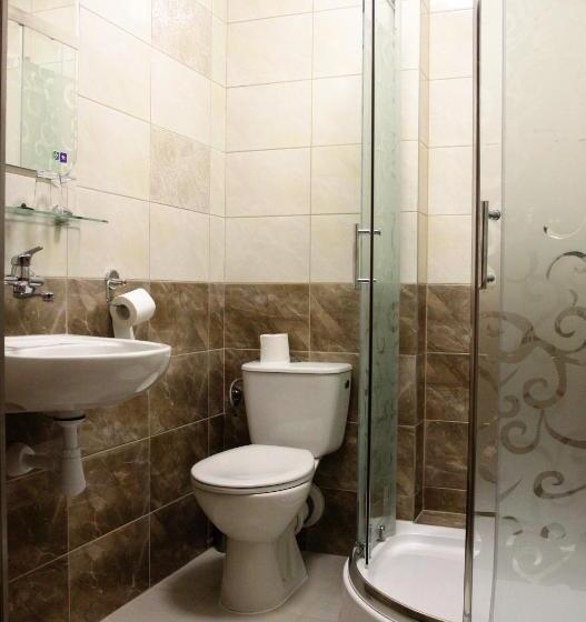 חדר סטנדרט לשלושה, Park