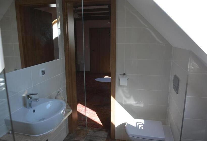 דירה בת חדר שינה 1 עם מרפסת, Stara Kuźnia Mazurska