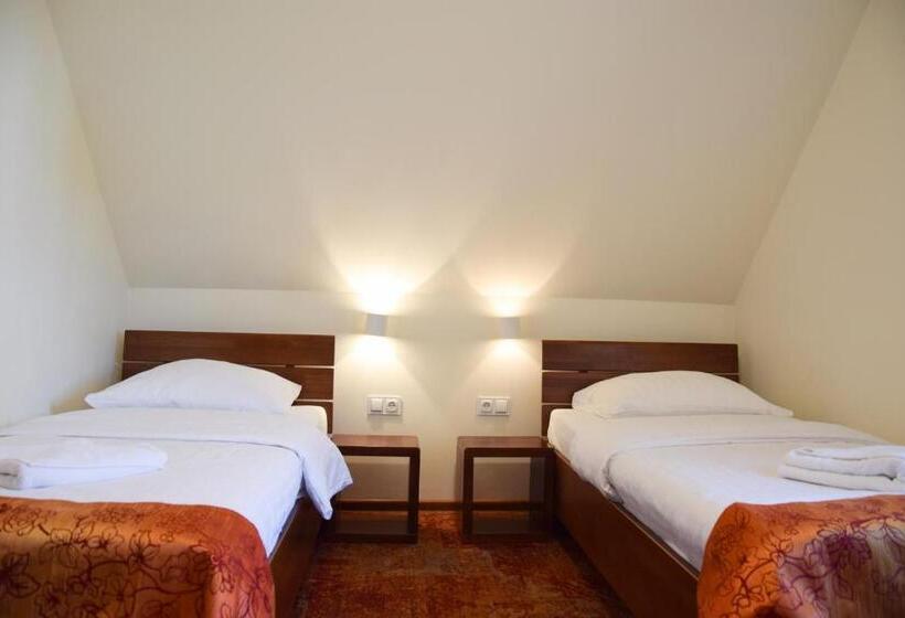 חדר בסיסי, Stara Kuźnia Mazurska