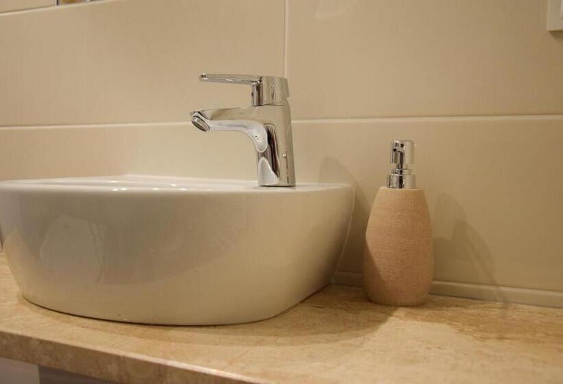 חדר אקונומי, Stara Kuźnia Mazurska