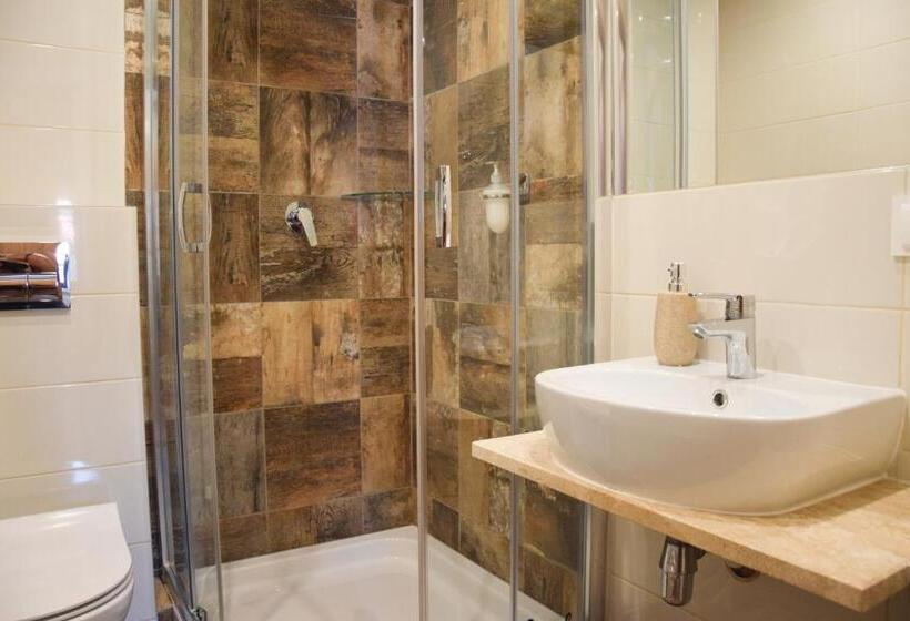 חדר אקונומי, Stara Kuźnia Mazurska