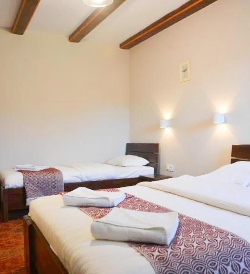 חדר קלאסי לשלושה, Stara Kuźnia Mazurska