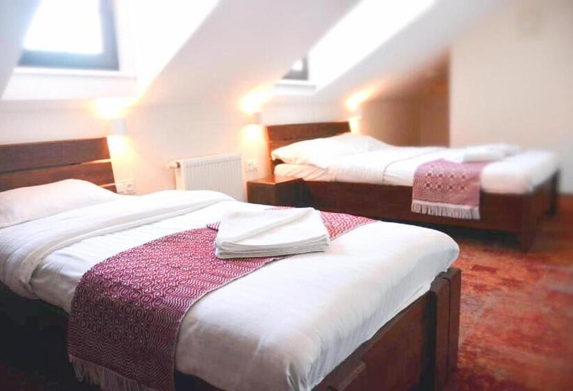 חדר משפחתי, Stara Kuźnia Mazurska