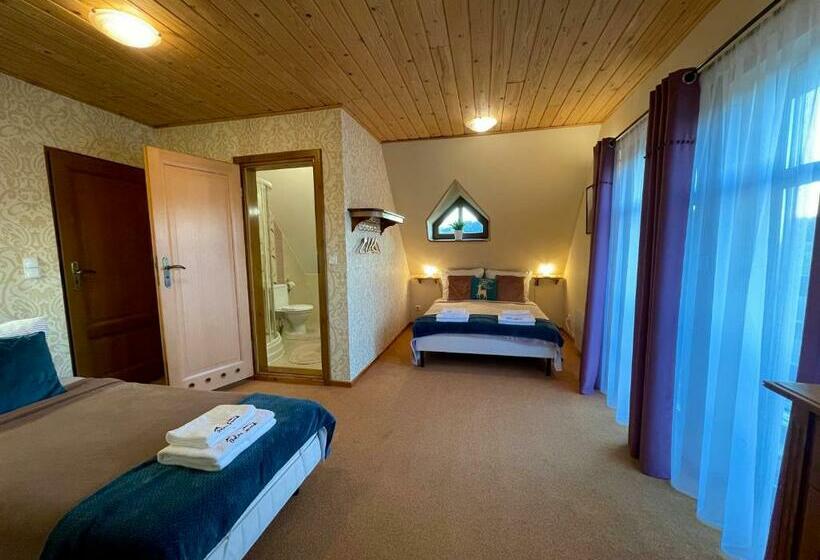 패밀리 룸, Dolina Sarenek